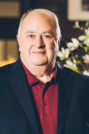 Peter Estes's Instagram, Twitter & Facebook