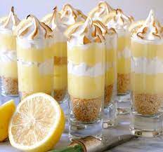 Si Te Encanta Lo Dulce Y A Su Vez Lo Acido En Esta Ocasion Te Ensenare A Preparar La Receta De Copa De Limon Postres Frios Postres En Vaso Recetas De Postres
