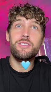 Aaron Salata's Instagram, Twitter & Facebook