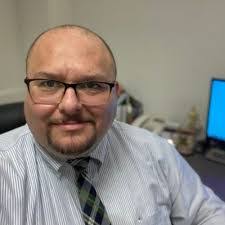 Fernando Almaraz's Instagram, Twitter & Facebook