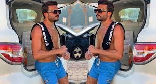 مهند الحمدي يشارك أول صورة لحبيبته ونور الغندور في الواجهة Mens Sunglasses Sunglasses Glasses