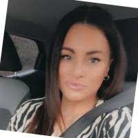 Victoria Leone's Instagram, Twitter & Facebook