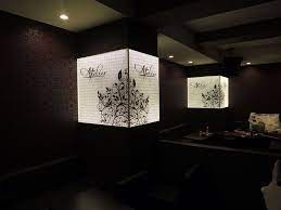 岐阜 内装装飾事例 キャバクラの内装の装飾デザイン フィルム 看板施工 内装 デザイン 装飾