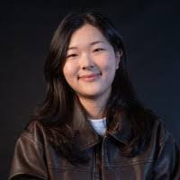 Sehee Kim's Instagram, Twitter & Facebook