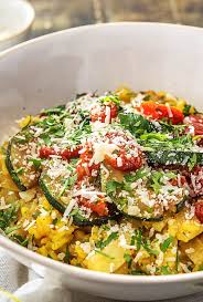 Risotto Mit Safran Rezept Hellofresh Rezept Rezepte Einfache Gerichte Leckere Salate