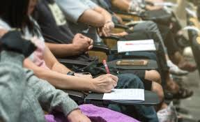 Estas modalidades conservan su período académico las clases que hasta ahora han sido presenciales serán mediadas por tecnología sobre la plataforma de. La Universidad De West Virginia Suspende Las Clases Presenciales Para Estudiantes Universitarios