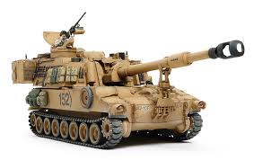 It has been upgraded a number of times, most recently to the m109a7. 1 35 U S Self Propelled Howitzer M109a6 Paladin
