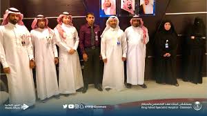 مستشفى الملك فهد التخصصي بالدمام On Twitter يحدث الان المدير العام التنفيذي د منصور توفيق يكر م إدارة المراجعة الداخلية بالمستشفى وذلك لحصولهم على خطاب شكر من الإدارة العامة للمراجعة الداخليه بالوزارة للأداء المتميز لعام