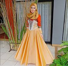 Warna tersier ialah warna dari hasil pencampuranjenis warna primer dengan jenis warna sekunder. Gamis Warna Gold Emas Gambar Islami