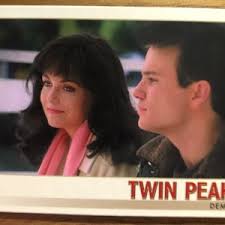 Twin Peaks: Red Room (badge, Magnet & Mirror)