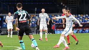 I partenopei trovano mercoledì in finale la juve, che ieri ha eliminato il milan. 9srmceenizfram
