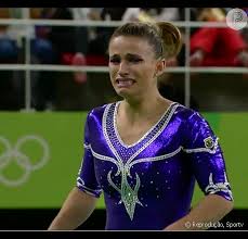 Jade barbosa was born on july 1, 1991 in brazil. Olimpiada Rio 2016 Jade Barbosa Se Machuca E Sai De Cadeira De Rodas Apos Solo Purepeople