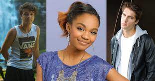 China's hobbies include drawing greeting cards, dancing, photography, singing, and going to church with her family members. Who Is China Anne Mcclain Boyfriend In 2021 Is She Dating Anyone Creeto