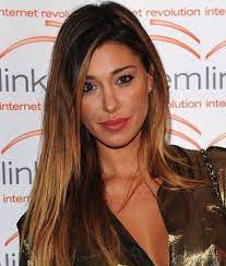 Guarda altre immagini sfogliando questa e altre gallerie fotografiche su. Scegliere Colore Dei Capelli Belen Rodriguez Capelli Caramello Capelli Capelli Italiani Capelli Colorati