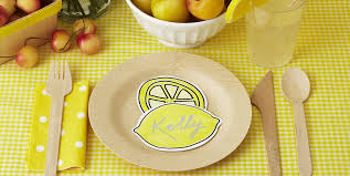 A peek at the fun: 25 Gorgeous Summer Table Decorations Summer Party Decorations