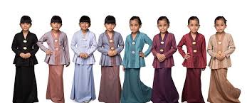 18+ fesyen baju raya terkini design elegan dan moden. Https Cirgaro Com Blogs News 2021 03 23t17 17 16 08 00 Weekly Https Cirgaro Com Blogs 2017 2017 03 09t12 52 28 08 00 Weekly Https Cirgaro Com Blogs News Jubah Marhaen Jubah Moden Slimfit Dan Harga Berpatutan 2018 03 23t17 32 05 08 00