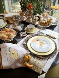 Pin De Lori Hirons En Table Ideas Vajillas Arreglos De Mesa Platos