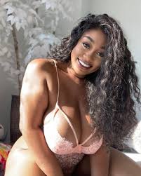 Brittney Tonee - Free pics, galleries & more at Babepedia