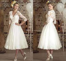 Vintage Tea Length Wedding Dresses With Half Sleeve 2019 Retro V Neck Lace Tulle Petite Wedding Dress Casual Wedding Dress Tea Length Wedding Dress