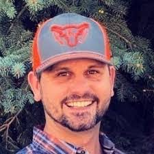 Larry Cruce's Instagram, Twitter & Facebook