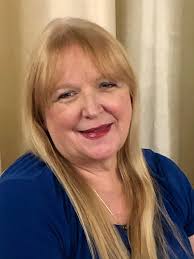 In this month of gratitude, we celebrate and give thanks for Linda  Hartwell, a 20+year member of GFWC Coral Gables Womans Club, and her club's  Jennie award nominee. It is difficult to