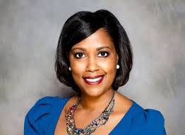 Estella Bailey's Instagram, Twitter & Facebook