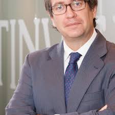 Bestinver da carpetazo a la crisis Paramés poniendo a De la Lastra en la  presidencia