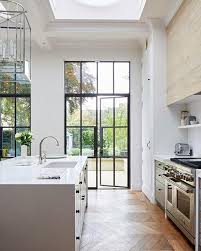 Websta Lipstickandcake Here S A Dreamy Kitchen For Your Monday Pinterest Anyone Know White Modern Kitchen Modern Victorian Homes Modern Kitchen Interiors