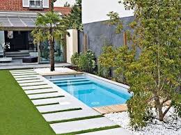 Giersch Zu Wertvollem Dunger Verarbeiten 223734 Garten Der Giersch Des Gartners Feind Statt Ih In 2020 Small Backyard Pools Small Swimming Pools Small Pool Design