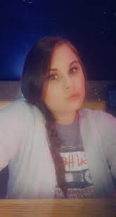 Does Bonny Moon have live music or a DJ at night?