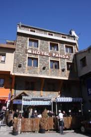 L'hotel catalunya se situe dans le centre de pas de la case, la plus haute station de ski d'andorre, à tout juste 50 mètres d'une remontée mécanique. Hotel Panda In Pas De La Casa Andorra Lets Book Hotel