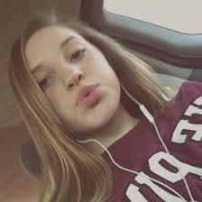 Lexi Hodges's Instagram, Twitter & Facebook