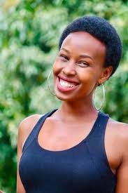 Barbara Itungo Kyagulanyi wishes you a happy Sunday! What do you like about  her?