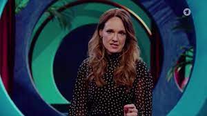 Die carolin kebekus show do, 9. Carolin Kebekus Augen Shapeshiften 21 05 2020 Youtube