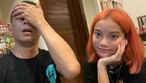 Sejak masih berusia muda sulaiman telah disiapkan oleh daud untuk menggantikannya untuk menduduki tahta singgahsana kerajaan bani isra'il. Jinggalah Pula Reaksi Cool Azhar Sulaiman Anak Warna Rambut Kitareporters Warna Warna Kehidupan Kita