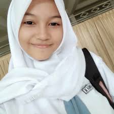Umurnya baru 16 menuju 17 tahun. Dinda Lela Dindidi Pages Directory