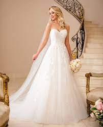 Brautkleider ► individuell & modern fürs standesamt oder die kirche kurz & lang + tolle zweiteiler verliebe dich hier in unsere vielfältige.brautkleider kollektion für moderne bräute. Nurnberg Brautkleider Brautmoden Boos