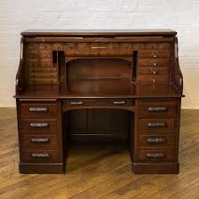These compartments vary in size and shape to meet all of your needs. Edwardian Walnut Roll Top Desk B 064 La123903 Loveantiques Com