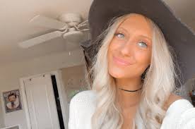 Missy Cole (@ThouARTMyGOD)