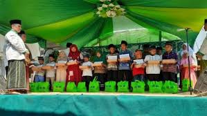 Zaenal karomi* tahun baru islam 1442 hijriyah akan jatuh pada 1 muharram 1442 hijriyah atau pada hari kamis 20 agustus 2020. 10 Muharram Ini 12 Amalan Di Hari Asyura Yang Perlu Dilakukan Bagian 1