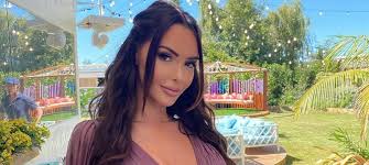 #lvda4 du lundi au vendredi à 18h15 sur #nrj12 lesanges.nrj12.fr. Nabilla Ce Souvenir Des Anges 5 Qu Elle Ne Jettera Jamais Mce Tv
