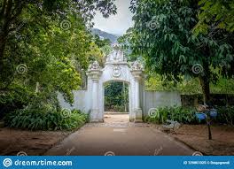 O jardim botânico da utad: Portal Und Ruinen Der Ehemaligen Schiesspulver Fabrik An Botanischem Garten Jardim Botanico Rio De Janeiro Brasilien Redaktionelles Bild Bild Von Szenisch Stadt 129861025