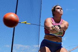 EEUU mantiene su dominio en Mundial; oro en martillo