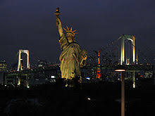 Uma das réplicas da estátua da liberdade que decoram as lojas da havan foi ao chão, graças ao vento forte. Estatua Da Liberdade Wikipedia A Enciclopedia Livre