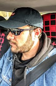 I'm not a big fan of Oakley sunglasses. But I should admit that a few  models look really cool 😎 Here my last catch