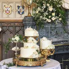The delicate, fresh creations of claire ptak, of violet bakery, who will make harry and meghan's wedding cake, are a sharp departure from the architectural confections of royal weddings past. Harry And Meghan Chose Hackney Baker For The Royal Wedding Cake Eater London