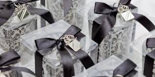 New and gently used wedding decorations up to 90% off! A Dollar Tree Wedding 3 Decorations You Don T Need To Spend A Fortune On Dollar Tree Jacksonville East Nearsay