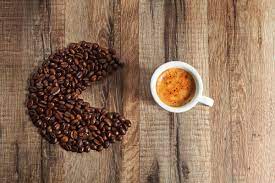 Non importa che sia normale o decaffeinato, l'importante è bere cinque caffè al giorno! Caffe Decaffeinato Fa Male O No Dati E Parere Dell Esperto