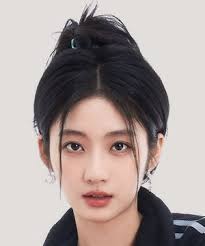 Qi Yan Di (戚砚笛)