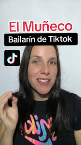 Muñequito De Pantalon Rojo Bailando